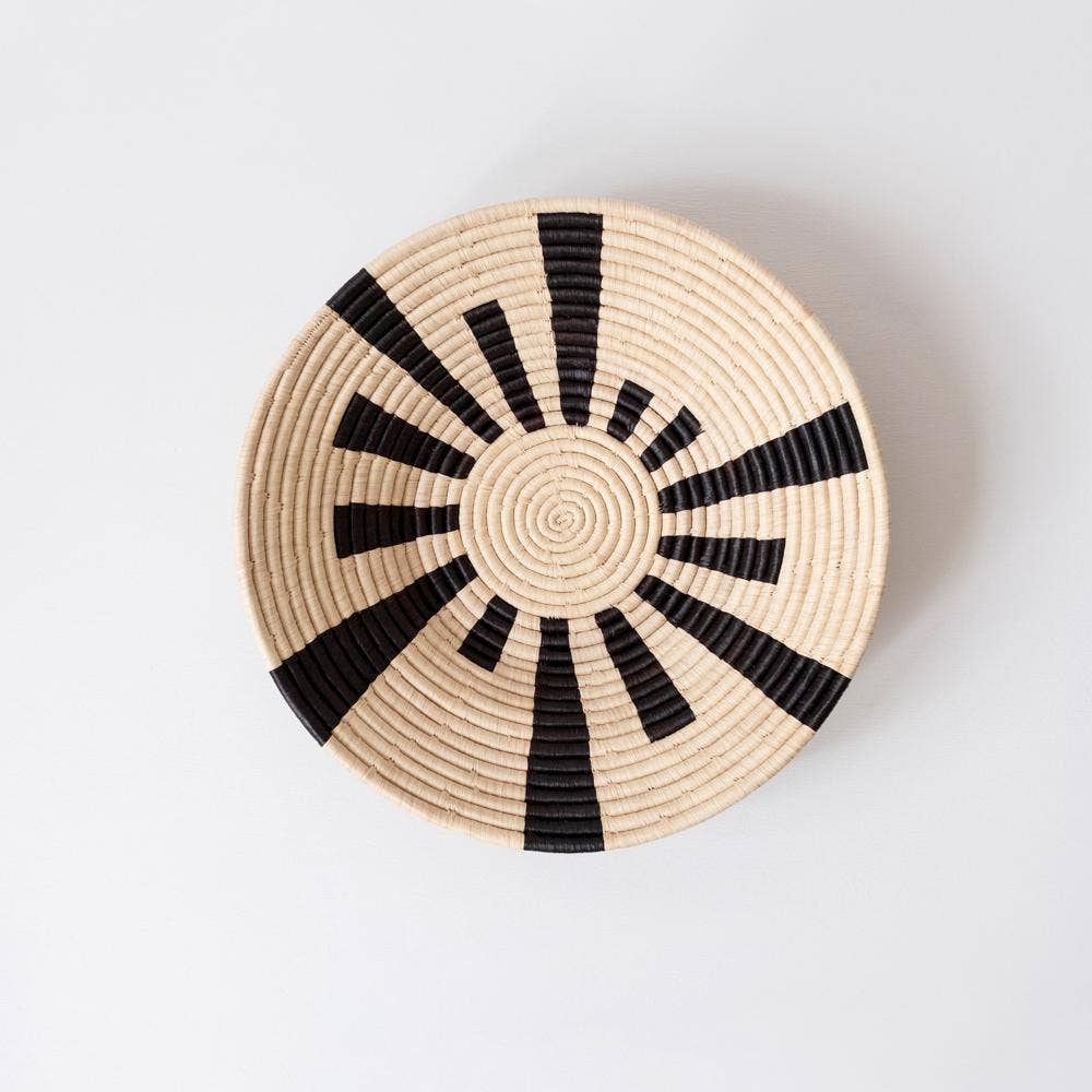 18" Sun Rays Black & White Basket