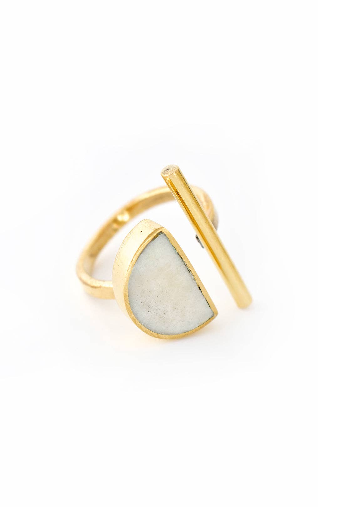 Swahili | AFRICAN MODERN - Kenyan Moonrise Horizon Ring in Brass and Light Cow Horn