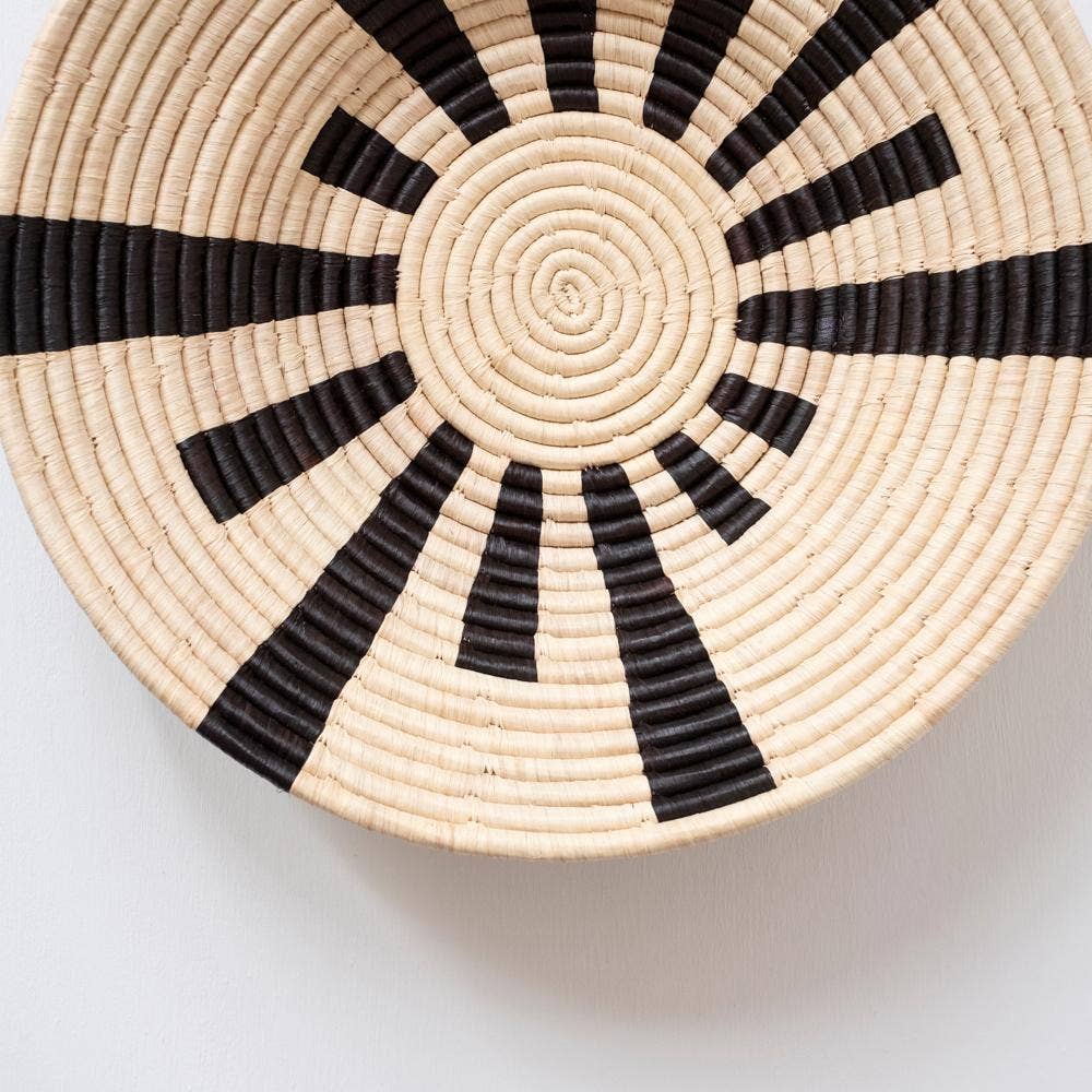 18" Sun Rays Black & White Basket