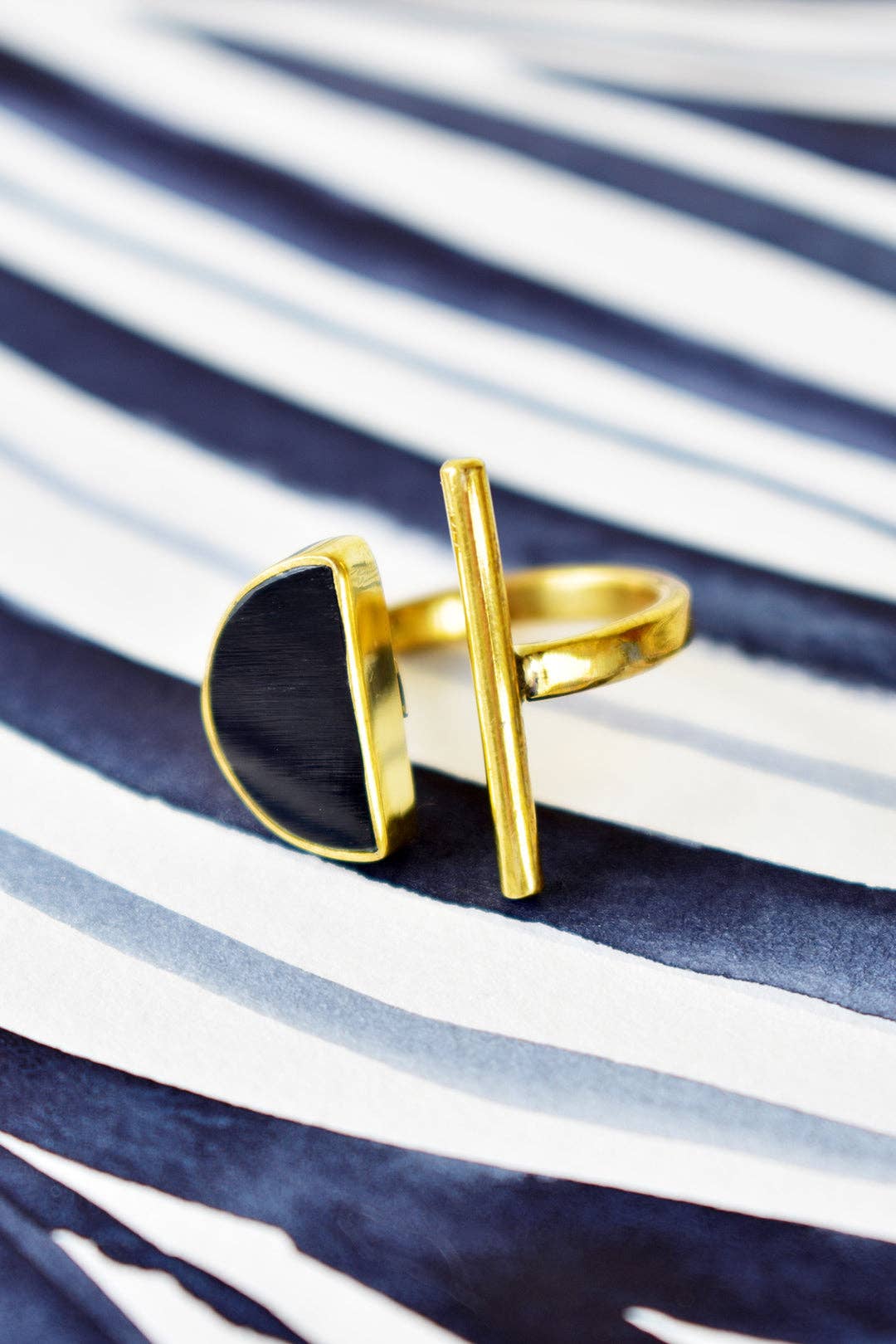 Swahili | AFRICAN MODERN - Kenyan Sunset Horizon Ring in Brass and Dark Cow Horn